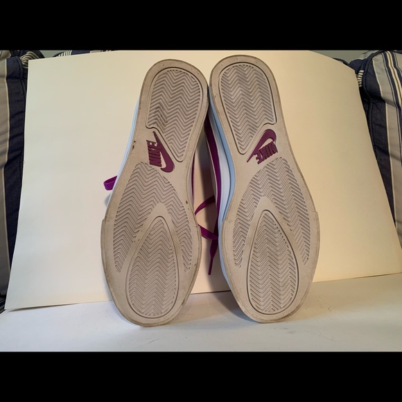 Authentic NIKE Metallic Purple Sneakers - Picture 3 of 4